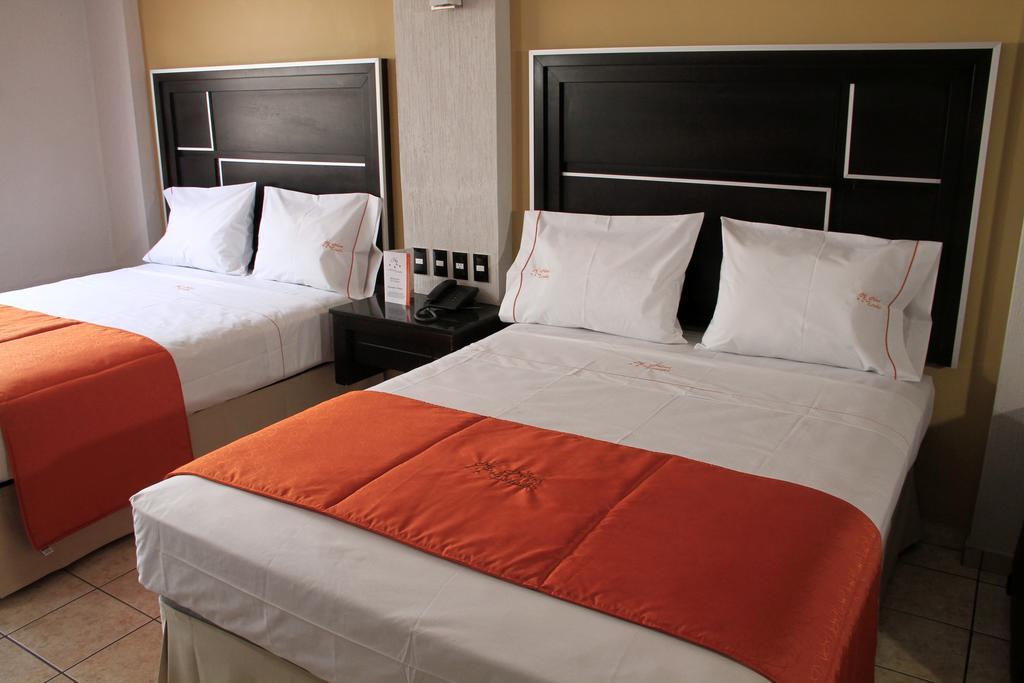 Hotel Estadio Guadalajara Room photo
